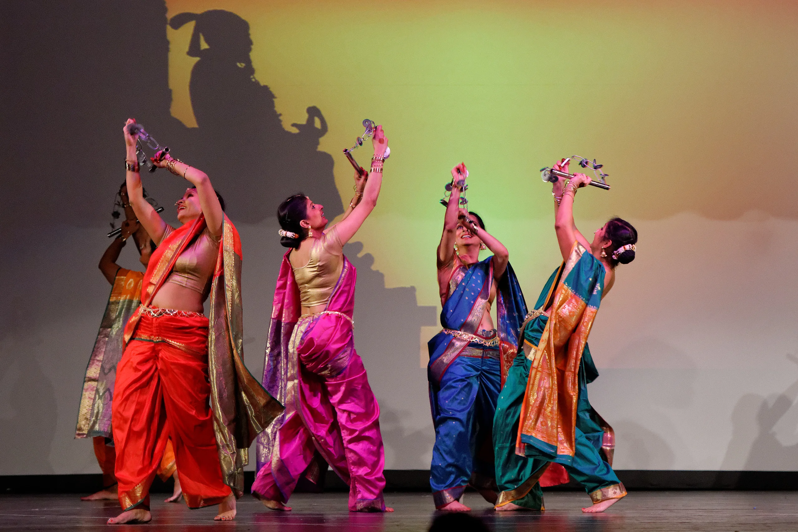 Lavani & Lezim