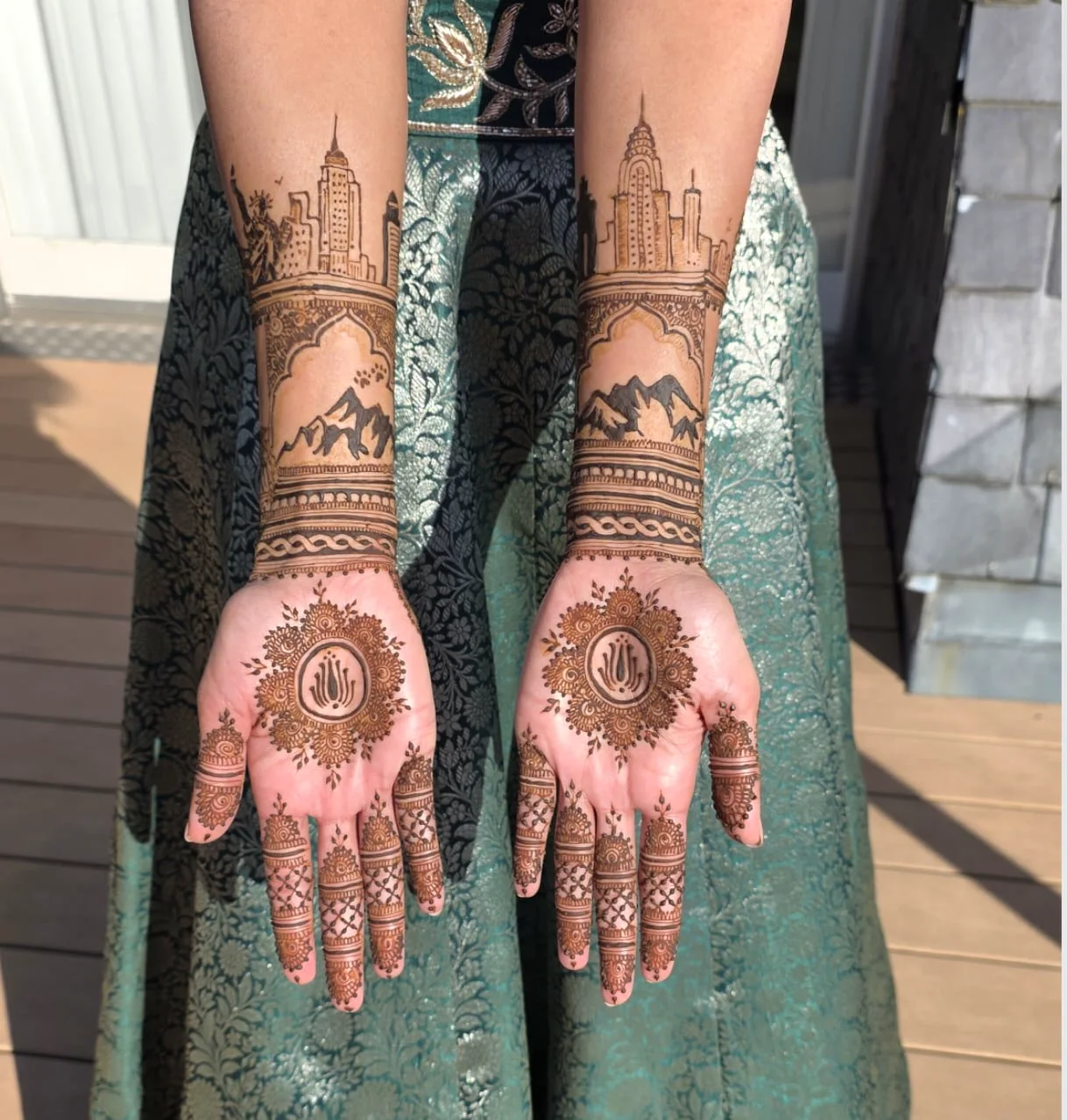 Henna Artistry by Veena