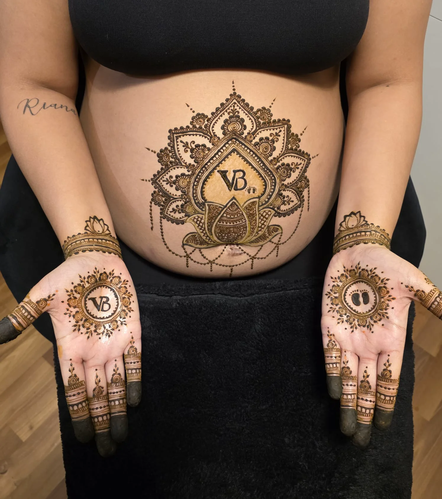 Henna Artistry by Veena